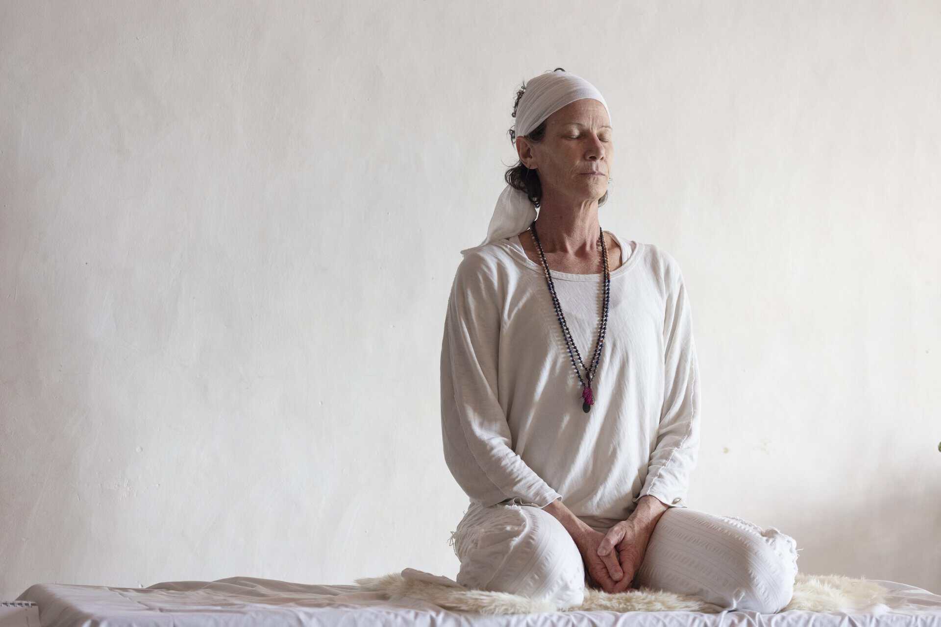 Livtar Kaur Meditating